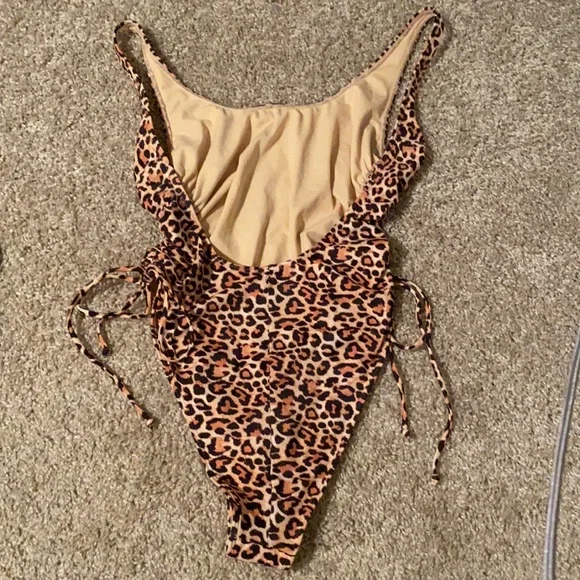 One piece leopard print bathing suit brand new never worn perfect condition - Picture 3 of 5